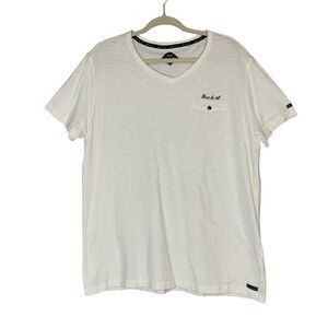 Blanc du Nil white short sleeve vneck shirt. Size‎ XL